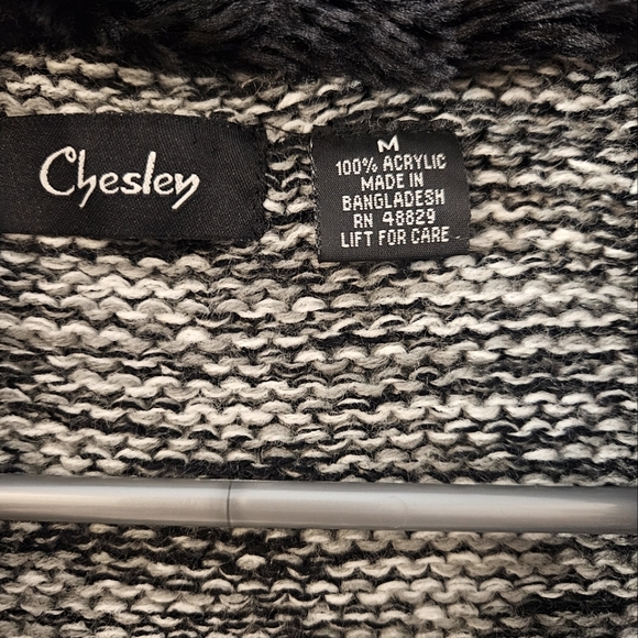 Vintage Chesley Sweater Size Med. - Picture 10 of 11